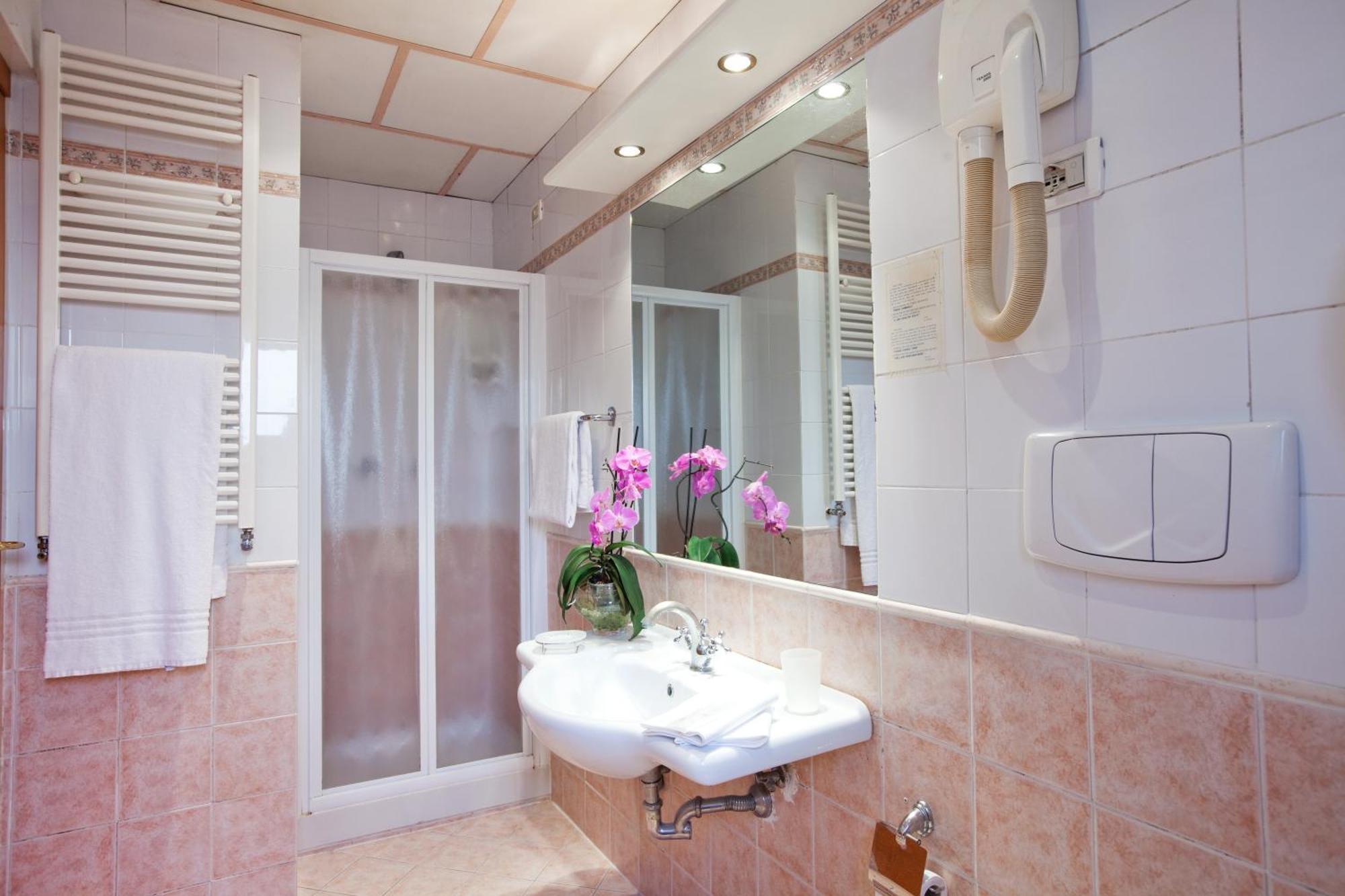 Hotel Delle Muse Roma Esterno foto